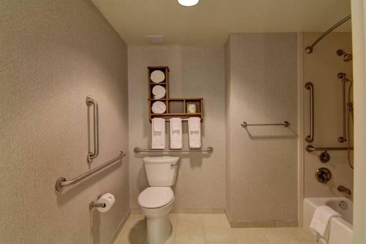 Hotel Homewood By Hilton Cincinnati-downtown 3*