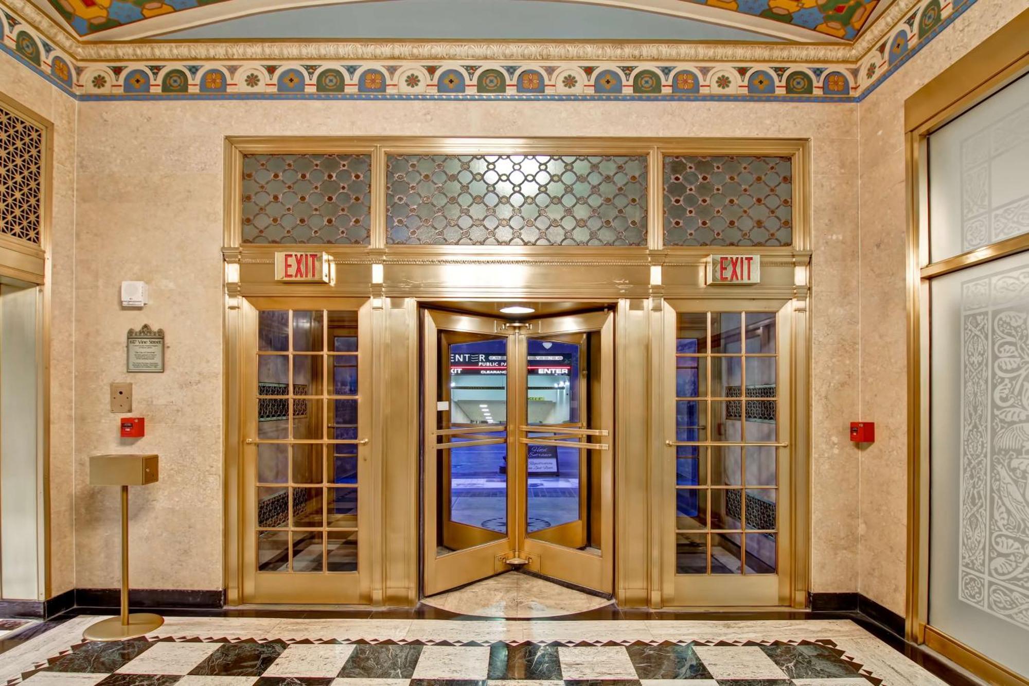 Hotel Homewood By Hilton Cincinnati-downtown 3*